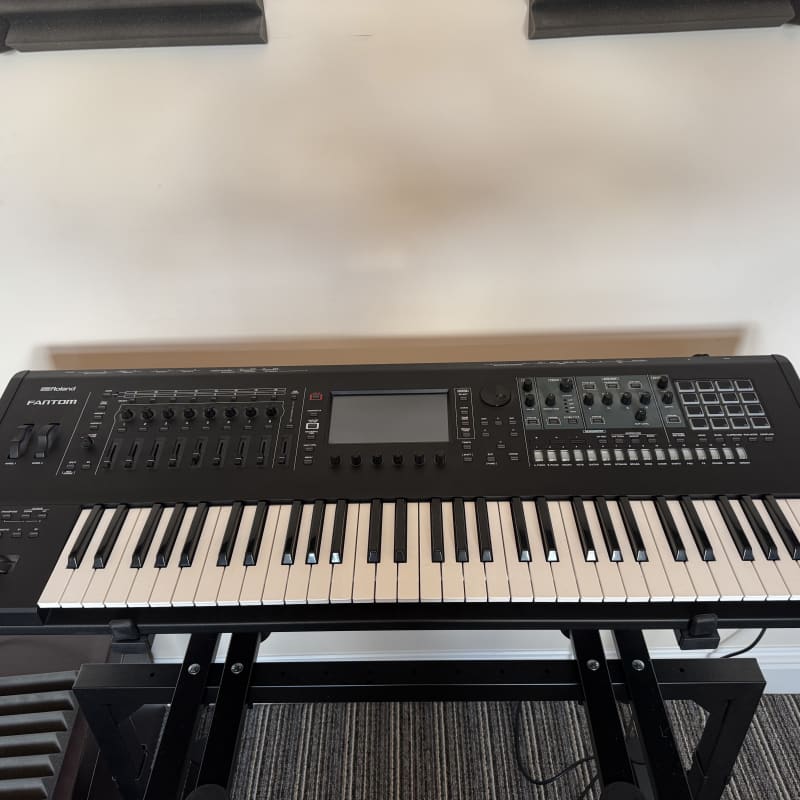 2019 - Present Roland Fantom 6 61-Key Workstation Keyboard Black