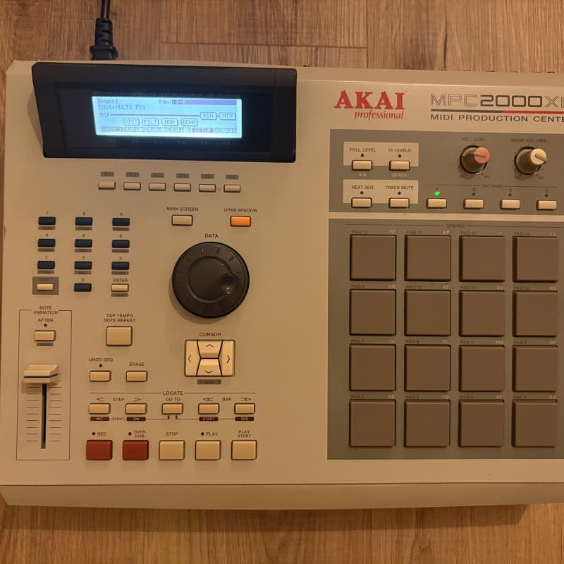 2000 - 2005 Akai MPC2000XL MIDI Production Center Grey