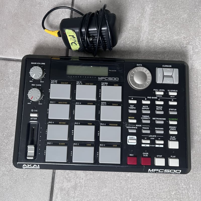 2006 - 2013 Akai MPC500 Music Production Center Black