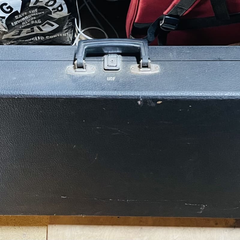 2000 Roland Keyboard Hard Case Black