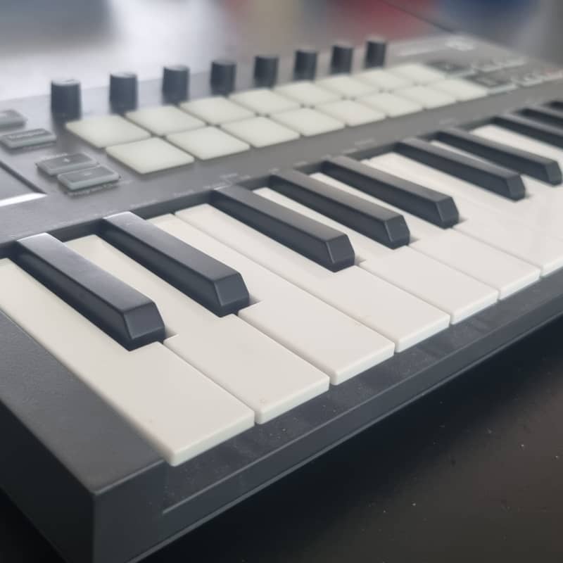 2019 - Present Novation Launchkey Mini MKIII MIDI Keyboard Con...