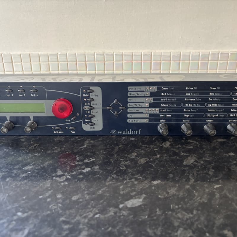 1999 - 2011 Waldorf Micro Q Phoenix Rackmount Synthesizer Black