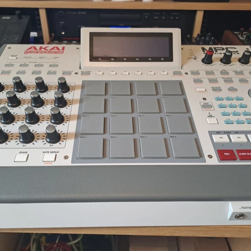 2012 - 2019 Akai MPC Renaissance Groove Production Studio Grey