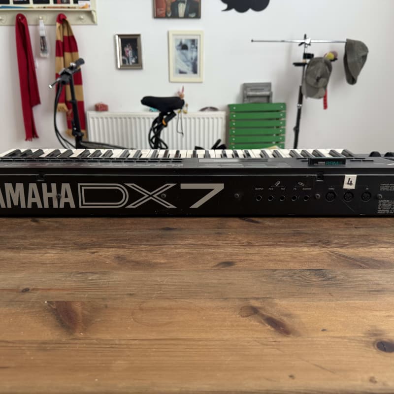 1983 - 1987 Yamaha DX7S Programmable Algorithm Synthesizer Black