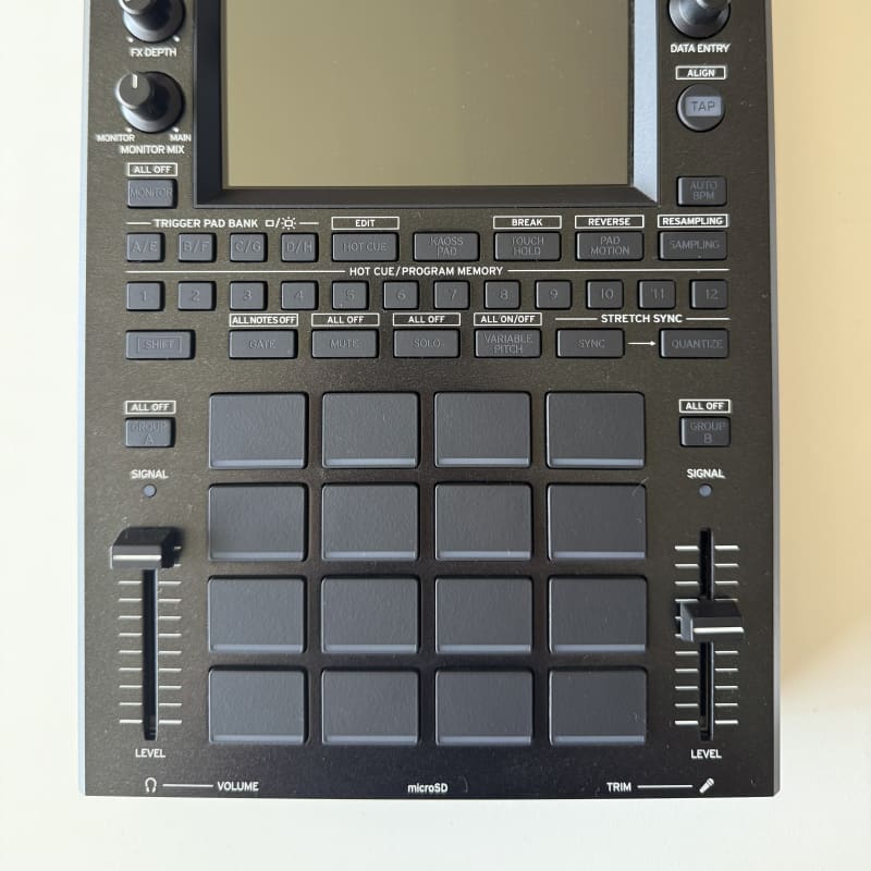 2023 - Present Korg Kaoss Replay Dynamic Effect / Sampler Black