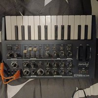 2014 - Present Arturia MicroBrute 25-Key Synthesizer Black