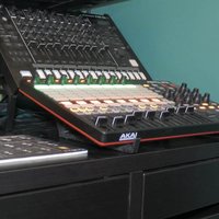 2022 Bedford Studio Solutions Akai APC40 Desktop Stand Black new