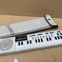 used 1979 - 1984 Casio VL-1 VL-Tone 29-Key Synthesizer Keyboard White