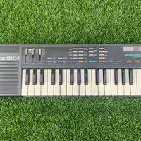 used 1986 Casio SK-1 32-Key S&ling Keyboard Black