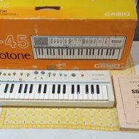 used 1980s Casio MT-45 Casiotone 49-Key Synthesizer White