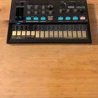 2016 - 2022 Korg Volca FM Digital FM Synthesizer/Sequencer Black