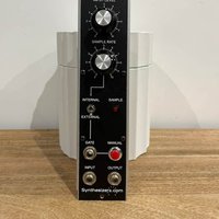 2000's Synthesizers.com Q117 S&le & Hold 5U Module Black used