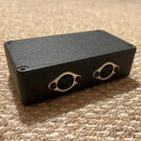 2019 American Loopers 2 Way MIDI Pass Through Junction Box Black used