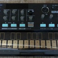 2016 - 2022 Korg Volca FM Digital FM Synthesizer/Sequencer Black