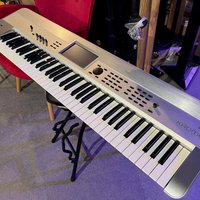 used 2010s Korg Krome 73-Key Limited Edition Digital Synthesizer Wo...