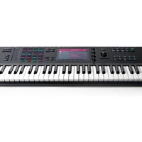 2022 - Present Akai MPC Key 61 Standalone Workstation Synthesi... used