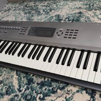 used 1990s Korg N264 76-Key Music Workstation Gray