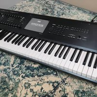 used Korg Kronos 73 Workstation