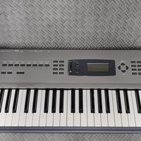 used 1990s Korg N364 61-Key Music Workstation Gray