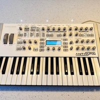 2005 Access Virus TI Polar 37-Key Digital Synthesizer White used