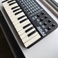 2014 - Present Akai APC Key 25 Black used