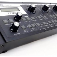 used MOOG Slim Phatt Moog Slim Phatty Moog Slim Phatty Analog Synth...