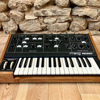 used 1979 - 1984 Moog Prodigy 32-Key Monophonic Analog Synthesizer ...