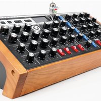 used 2005 - 2015 Moog MOOG Voyager RME Analoger Synthesizer Rack + ...