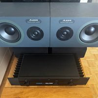 Alesis RA100 Reference &lifier Black