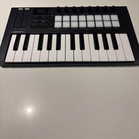 2024 - Present Novation Launchkey Mini 25 MKIV MIDI Keyboard C...