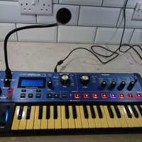2012 - Present Novation MiniNova 37-Key 18-Voice Synthesizer Blue