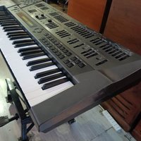 used 1991 - 1995 Roland JD-800 61-Key Programmable Synthesizer Carbon