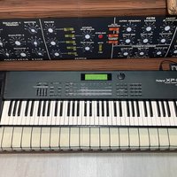 used 1999 - 2004 Roland XP-80 76-Key 64-Voice Music Workstation Key...
