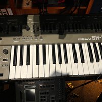 used 1982 - 1986 Roland SH-101 32-Key Monophonic Synthesizer Gray