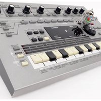 used 1990 - 1998 Roland MC-303 Groovebox Silver
