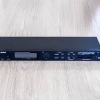 90s Alesis QSR black