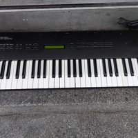 used 1989 - 1992 Roland U-20 61-Key RS-PCM Synthesizer Black