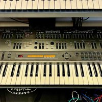 used 1991 - 1995 Roland JD-800 61-Key Programmable Synthesizer Carbon