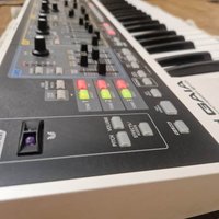 used 2010 - 2012 Roland SH-01 GAIA 37-Key Digital Synthesizer White