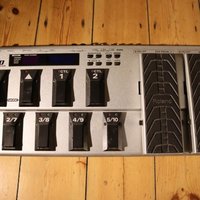 2007 - 2023 Roland FC-300 MIDI Foot Controller Silver