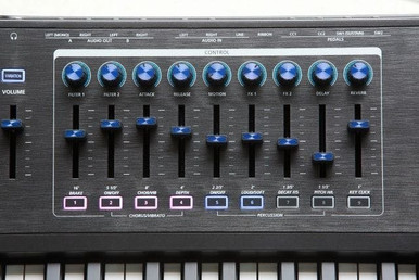 Kurzweil PC4 88-Note Performance Controller Keyboard - Image 4