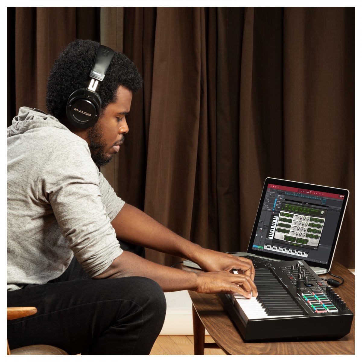 M-Audio Oxygen Pro 49 MIDI Controller MIDI Controller - Image 3