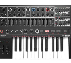 Arturia Minibrute 2 Noir Edition - Image 1