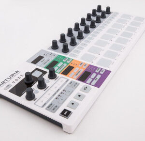 Arturia BeatStep Pro Hardware Step-Sequencer - Image 6