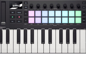Novation Launchkey Mini MK4 25 Key MIDI Keyboard & Controller - Image 1