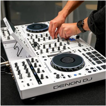 Denon DJ PRIME 4+ Standalone DJ System White - Image 3