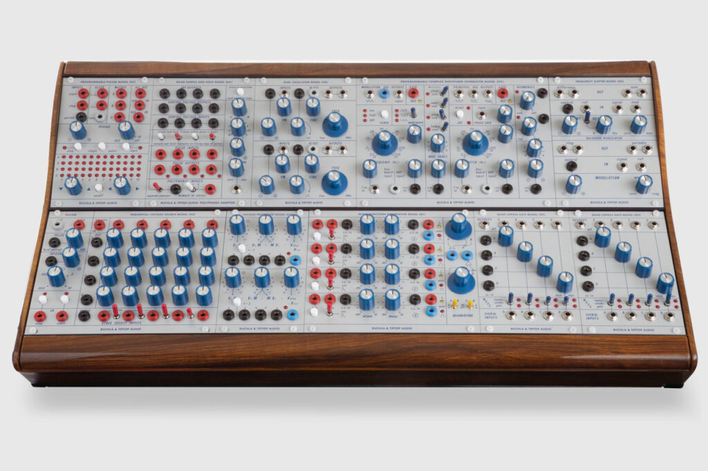 Tiptop Audio Mantis 200t Special Edition Wood Finish