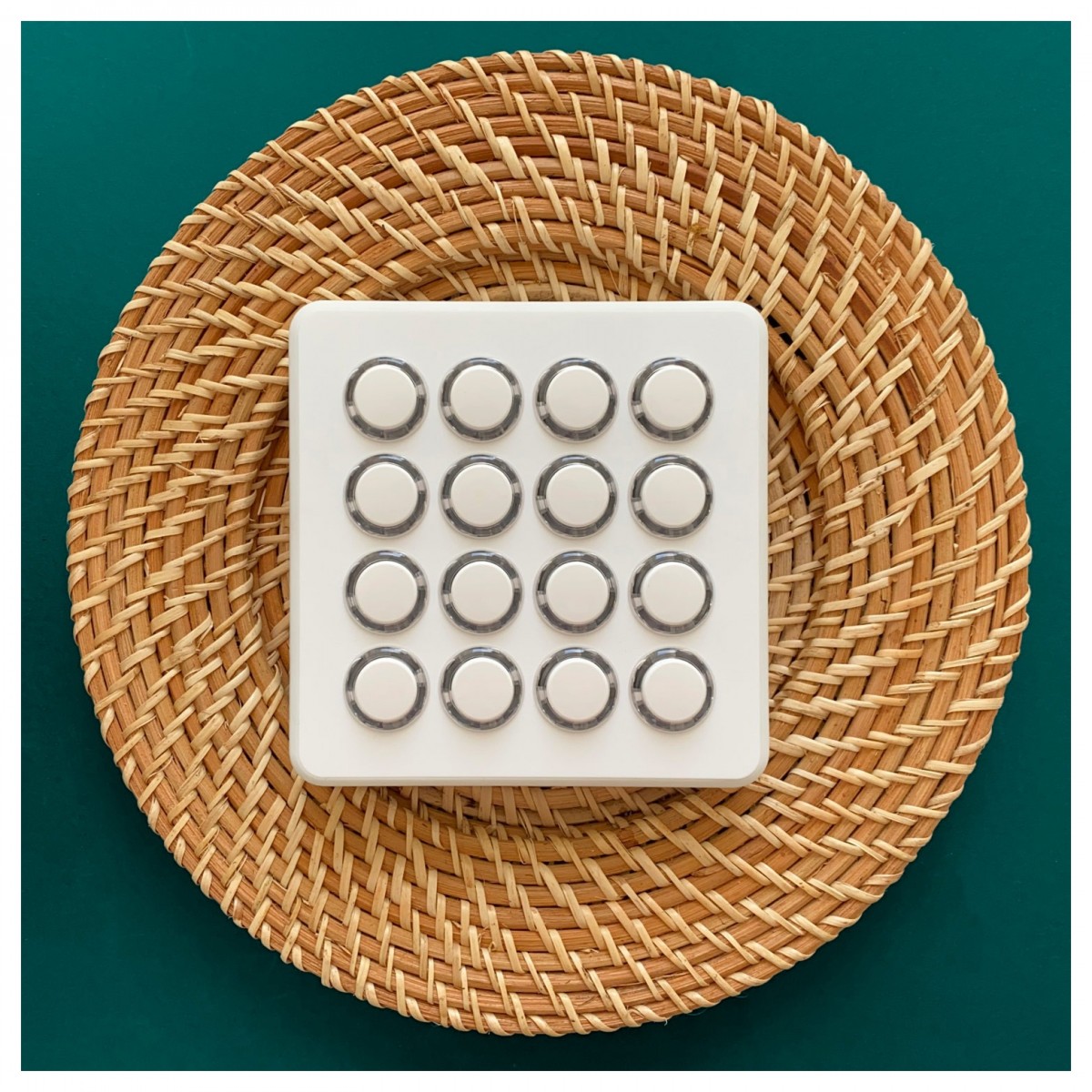 DJ Tech Tools MIDI Fighter Spectra White - Image 4