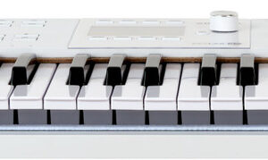 Arturia Keylab MK3 49 White MIDI Keyboard & Controller - Image 5