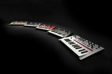 Korg Monologue Monophonic Analogue Synthesizer In Black